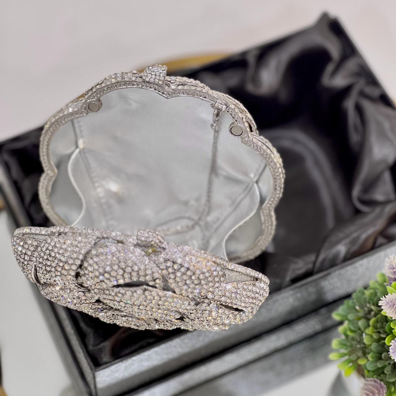 ROSETTE CRYSTAL CLUTCH